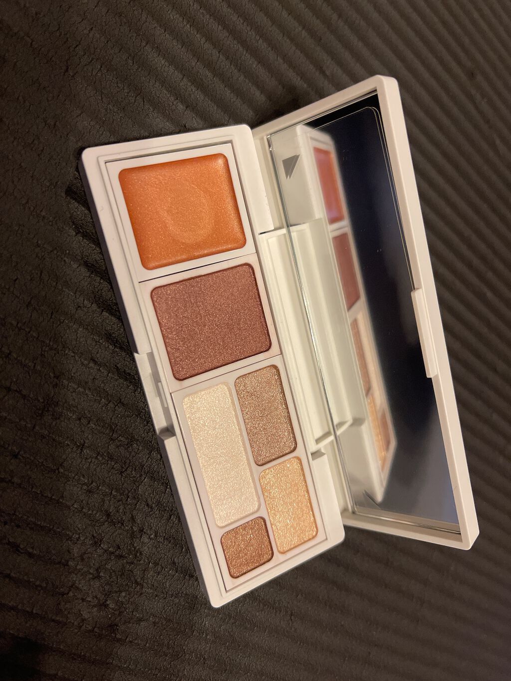 茶 on LIPS 「無印良品のパレット作ってみました(*^^*)インスタで可愛かっ..」(1枚目)