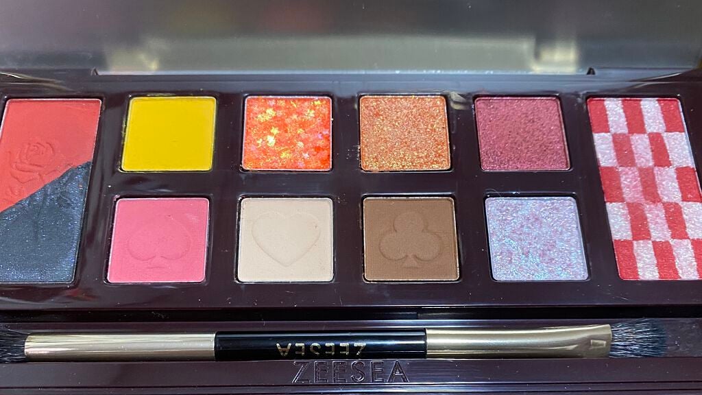 アリスドリームランドシリーズ 12色アイシャドウパレット(ZEESEA×大英博物館)/ZEESEA/アイシャドウパレットを使ったクチコミ(1枚目)