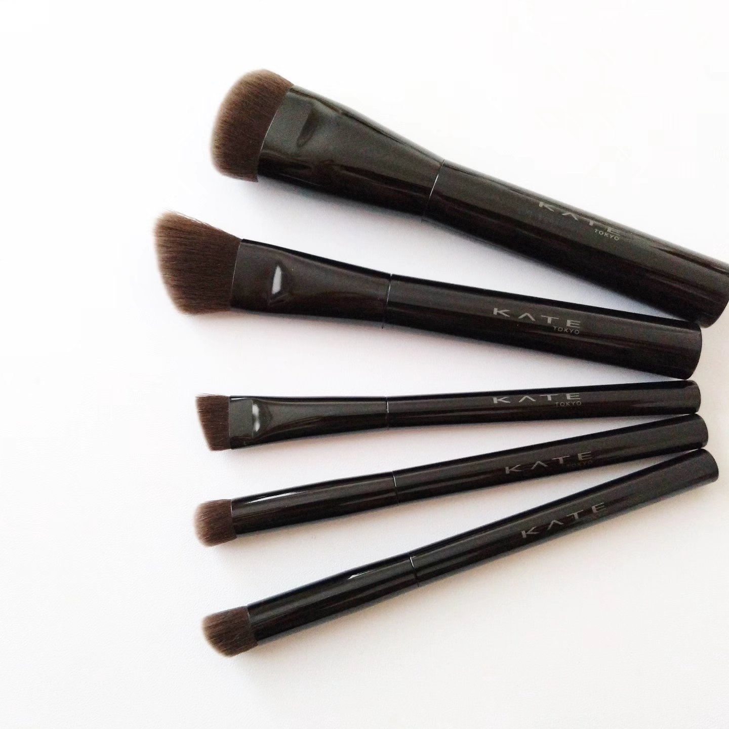 マルチシェーディングブラシ/KATE/メイクブラシを使ったクチコミ（2枚目）