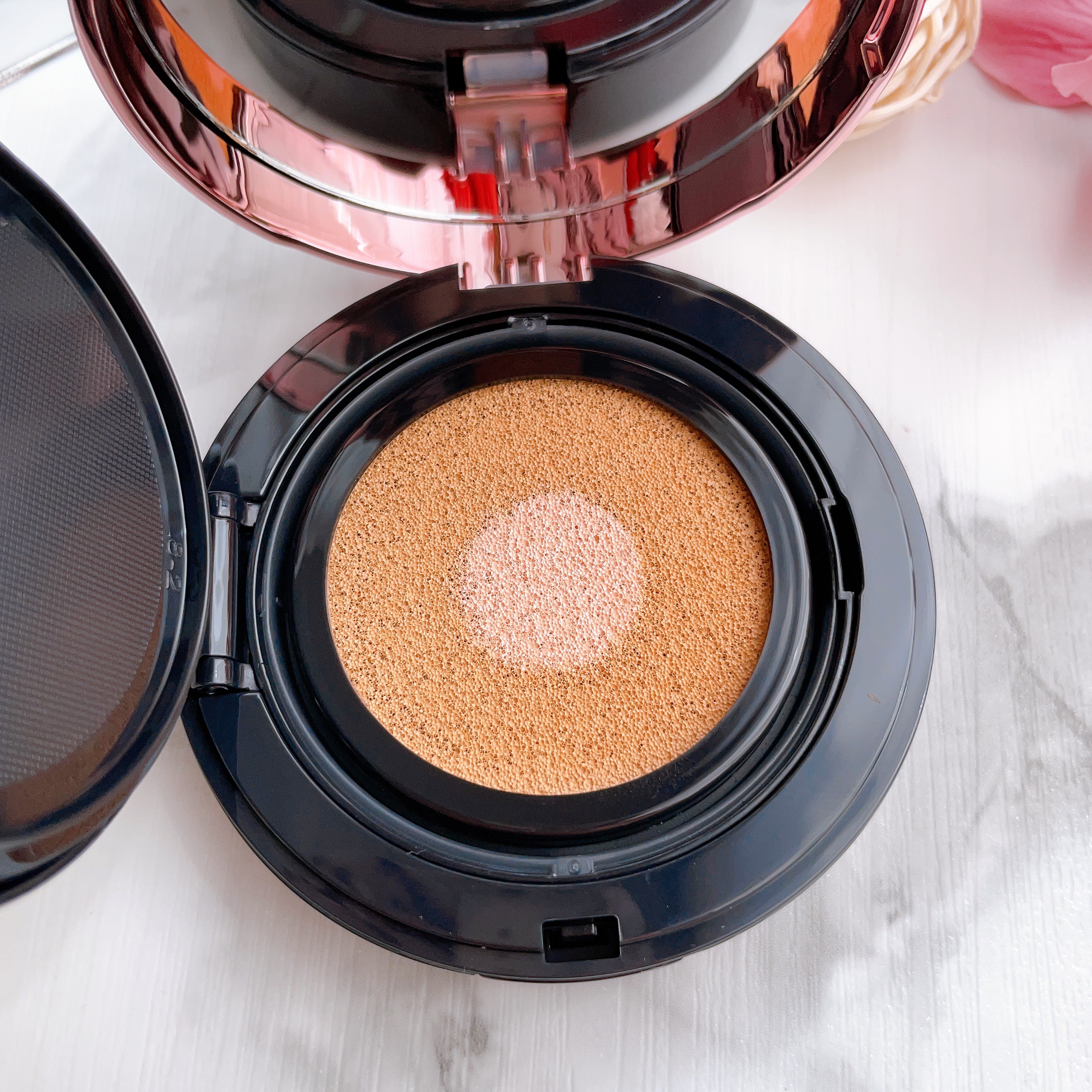 フローレス ルミエール ラディアンス パーフェクティング トーンアップ クッション ケース/ローラ メルシエ/クッションファンデーションを使ったクチコミ（3枚目）