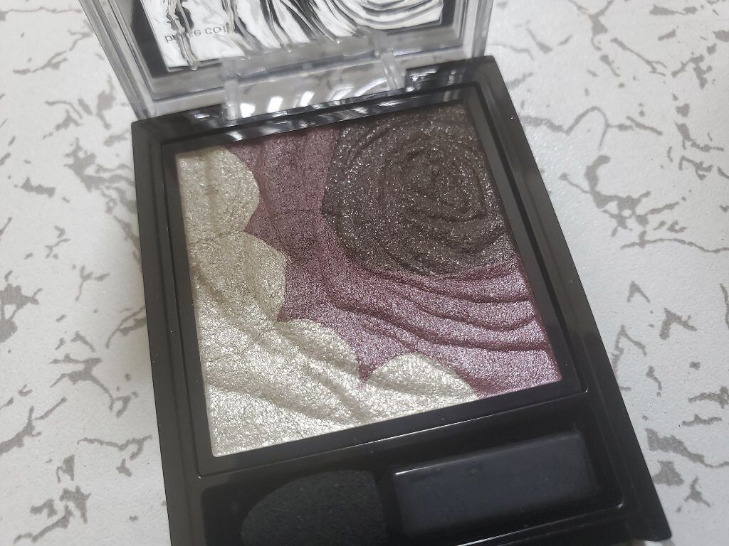 アイシーローズシャドウ/KATE/アイシャドウパレットを使ったクチコミ(3枚目)