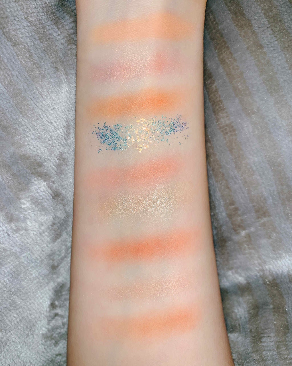 Eye Palette-Baby Got Peach /ColourPop/アイシャドウパレットを使ったクチコミ(3枚目)