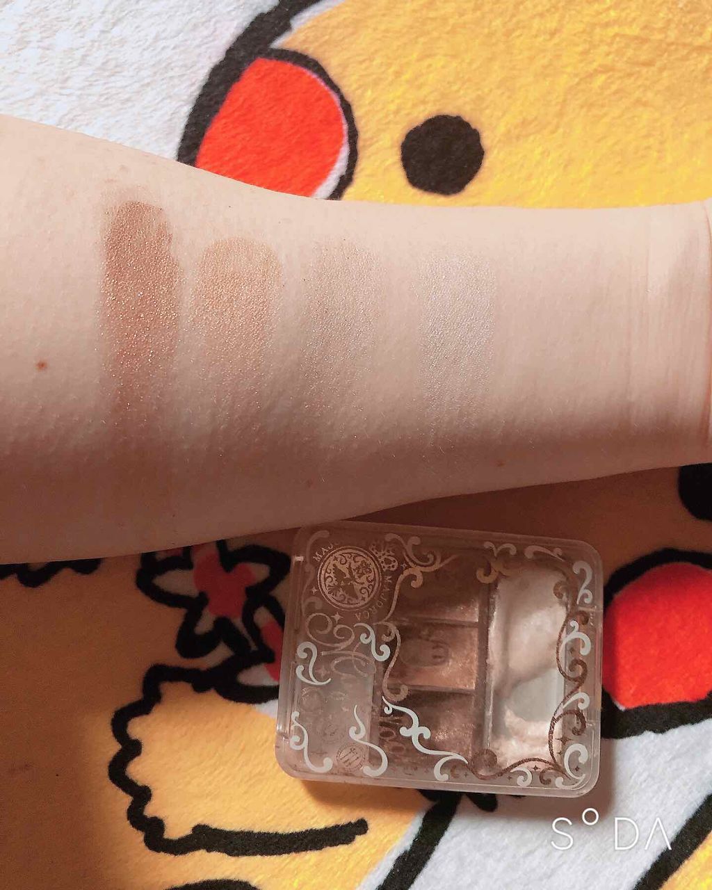 マジョルック(イルミネーター)/MAJOLICA MAJORCA/アイシャドウパレットを使ったクチコミ(3枚目)