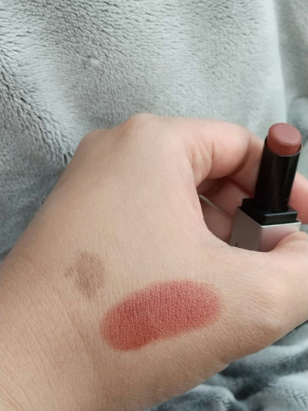 ソフトマット ティンティッドリップバーム/NARS/口紅を使ったクチコミ（2枚目）