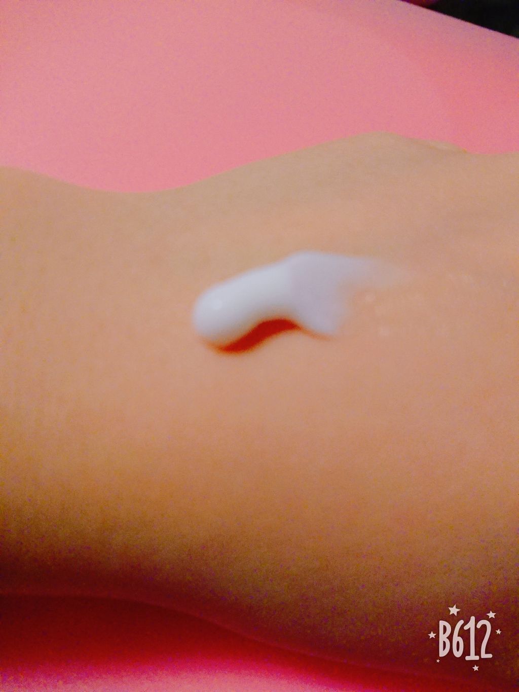 ディアフローラ オイルイン ハンド＆ネイルクリーム フローラルブーケ/マンダム/ハンドクリームを使ったクチコミ（3枚目）