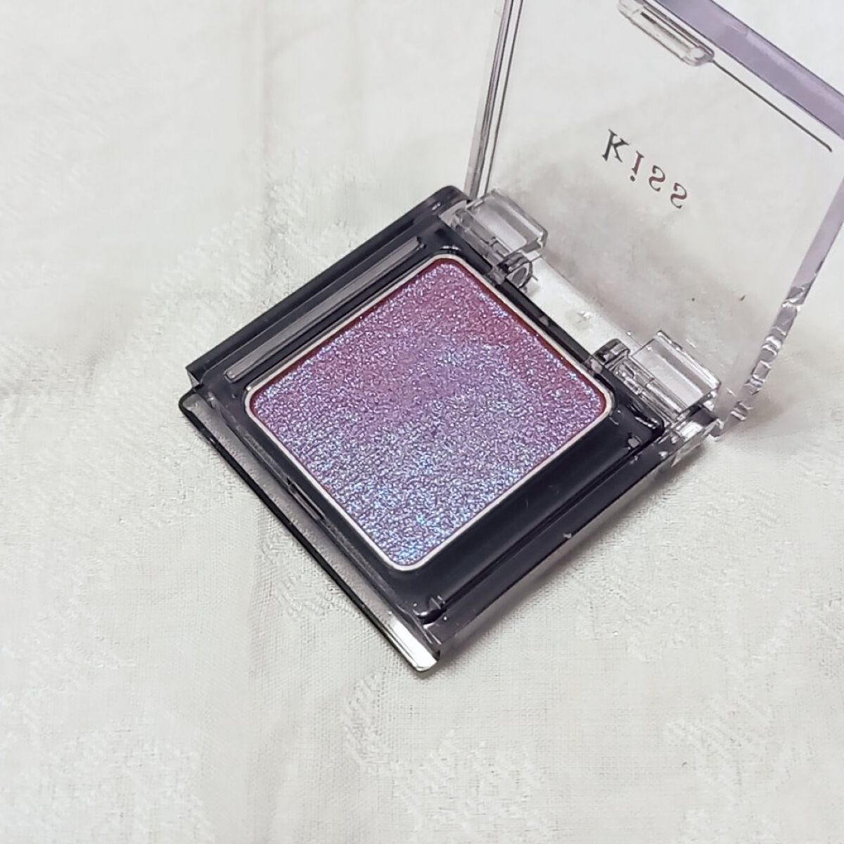  シアー グリッターアイズ/KiSS/単色アイシャドウを使ったクチコミ（3枚目）