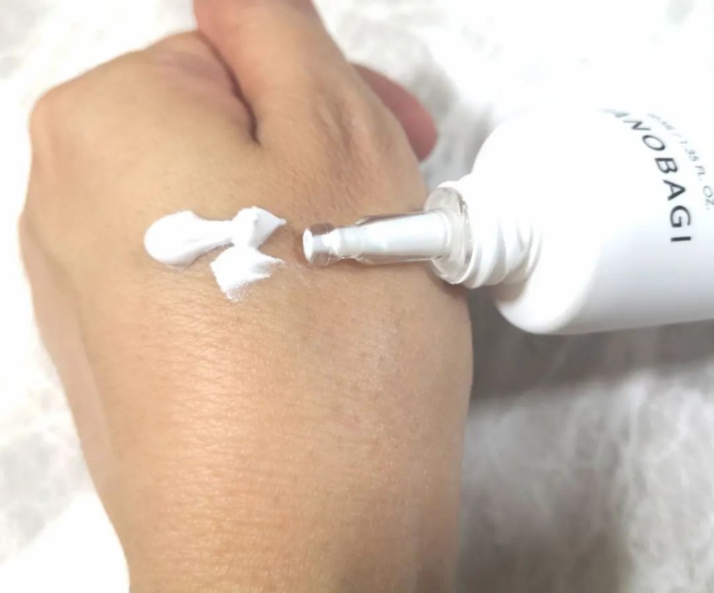 アルファ ラディアンス トーンアップクリーム/BANOBAGI/フェイスクリームを使ったクチコミ（3枚目）