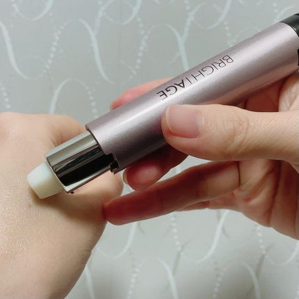 hina_08 on LIPS 「ブライトエイジアイゾーンダブルリバイタライザー美容液とオイルバ..」(4枚目)