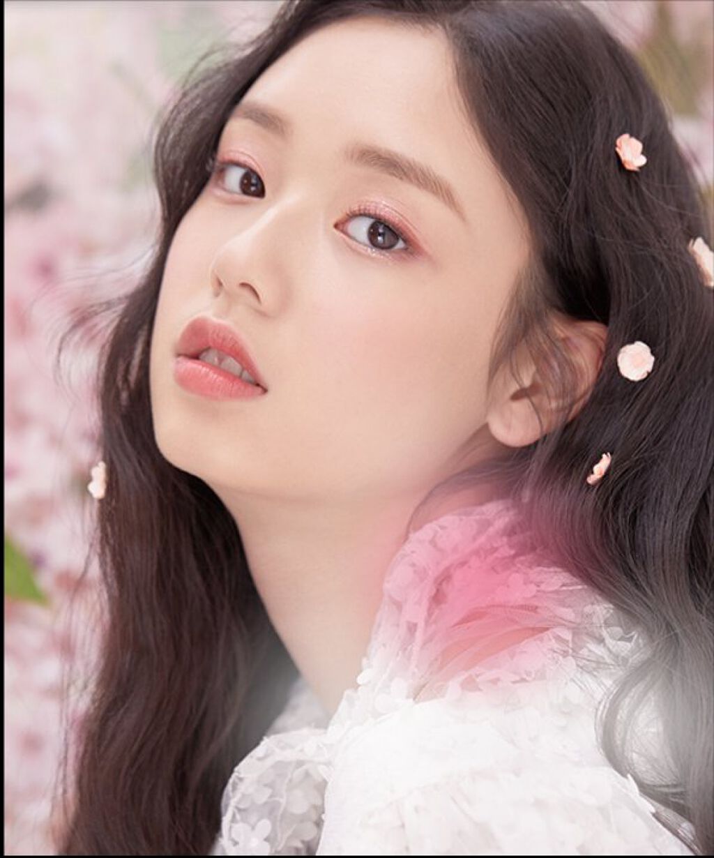 ゆん(윤) on LIPS 「キンドアさんが看板モデルを勤めているエチュードのグロスを紹介し..」(4枚目)