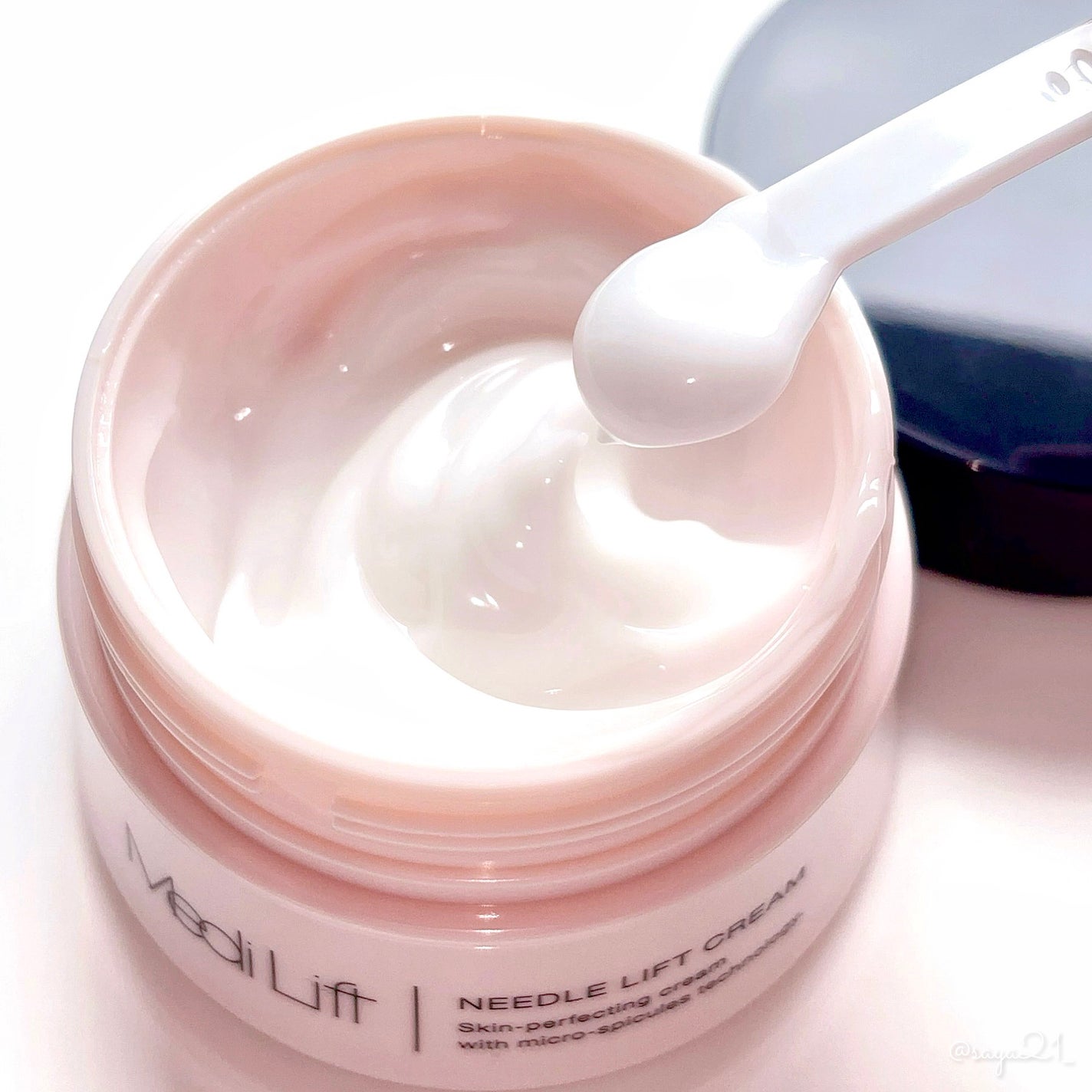 メディリフト ニードルリフトクリーム/YA-MAN TOKYO JAPAN/フェイスクリームを使ったクチコミ(2枚目)