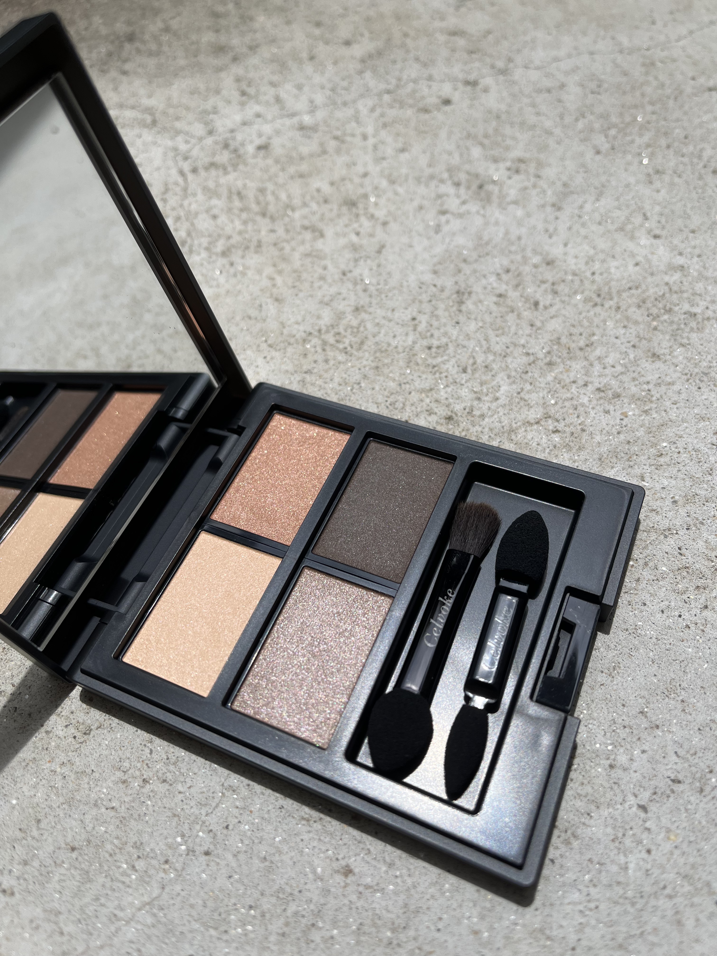 セルヴォーク ヴァティック アイパレット/Celvoke/アイシャドウパレットを使ったクチコミ（2枚目）