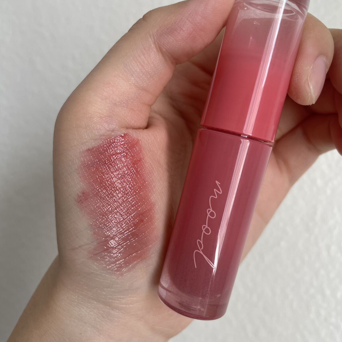 ペリペラ インク ムード グロイ ティント 02 CORAL INFLUENCER(イエベ必須コーラル)/PERIPERA/リップティントを使ったクチコミ（2枚目）