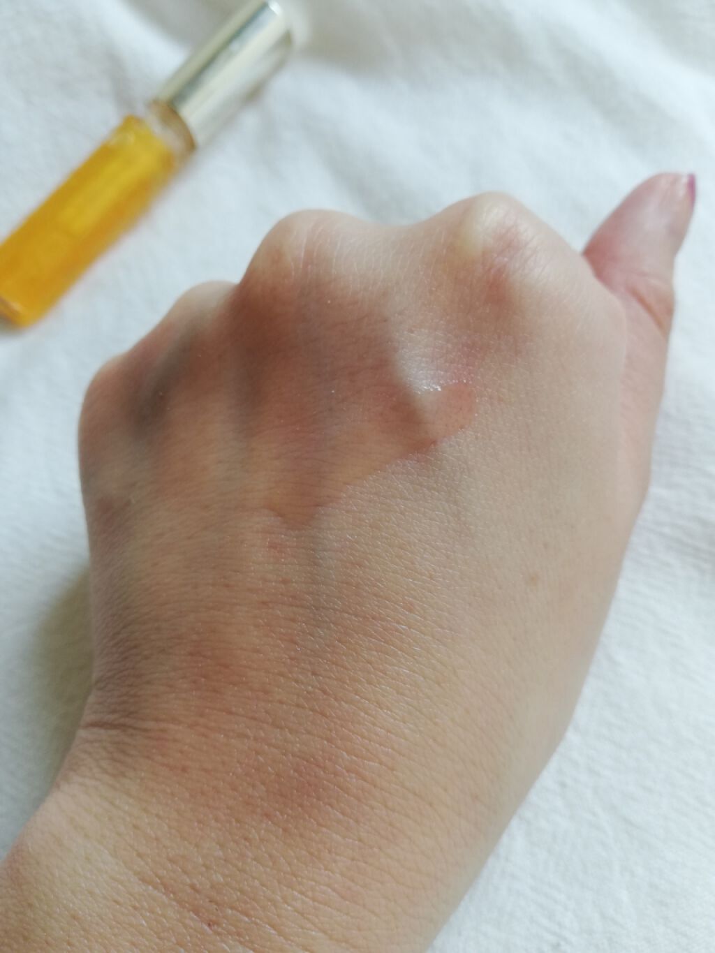 ハニーラスター r/ROAlív/リップグロスを使ったクチコミ(2枚目)