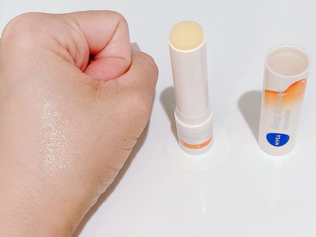 ニベア ディープモイスチャーリップ メルティタイプ/ニベア/リップクリームを使ったクチコミ(4枚目)