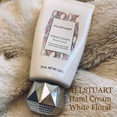 JILLSTUART Hand Cream
White Floral💐

※商品が見つからなかったのでボディクリームを掲載しています。香りは同じかな〜

いい香りが長く続く！時々つけた直後に「匂いつよい