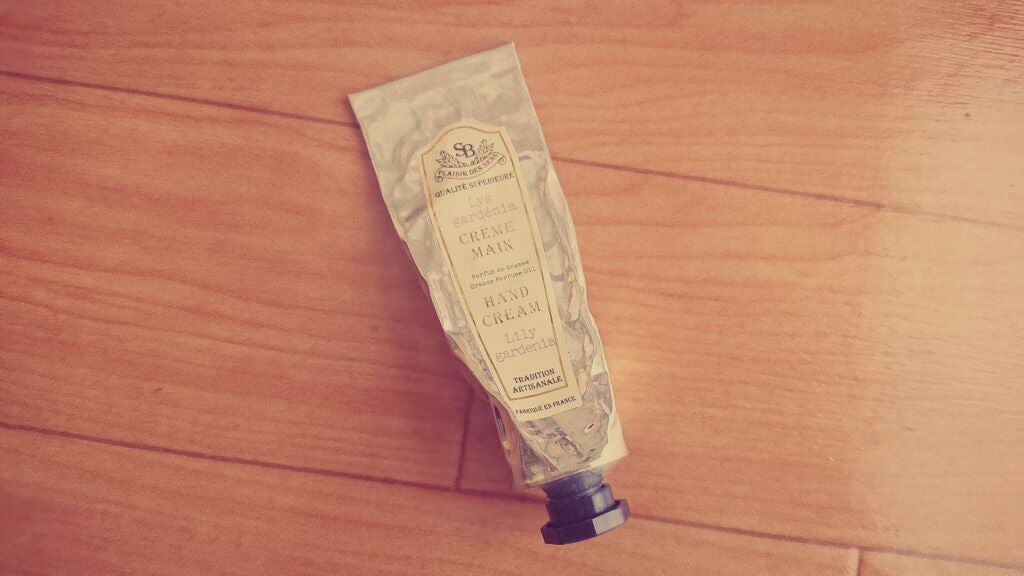 ハンドクリーム リリーガーデニア /サンタール・エ・ボーテ/ハンドクリームを使ったクチコミ(1枚目)
