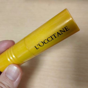 L'OCCITANE デリシャス＆フルーティー リップパーフェクターのクチコミ「母親からもらったリップバーム
昔怪我したことが原因で1日に何度も皮が剥けてしまう私の唇ですが、.....」（1枚目）