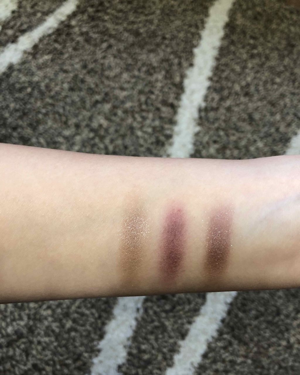 アディクション ザ アイシャドウ 68 Nostalgia (P) /ADDICTION/単色アイシャドウを使ったクチコミ（3枚目）