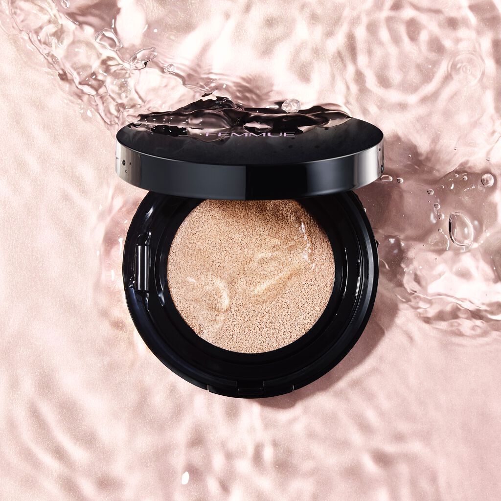 エバーグロウクッション SPF25 PA++/FEMMUE/クッションファンデーションを使ったクチコミ（2枚目）