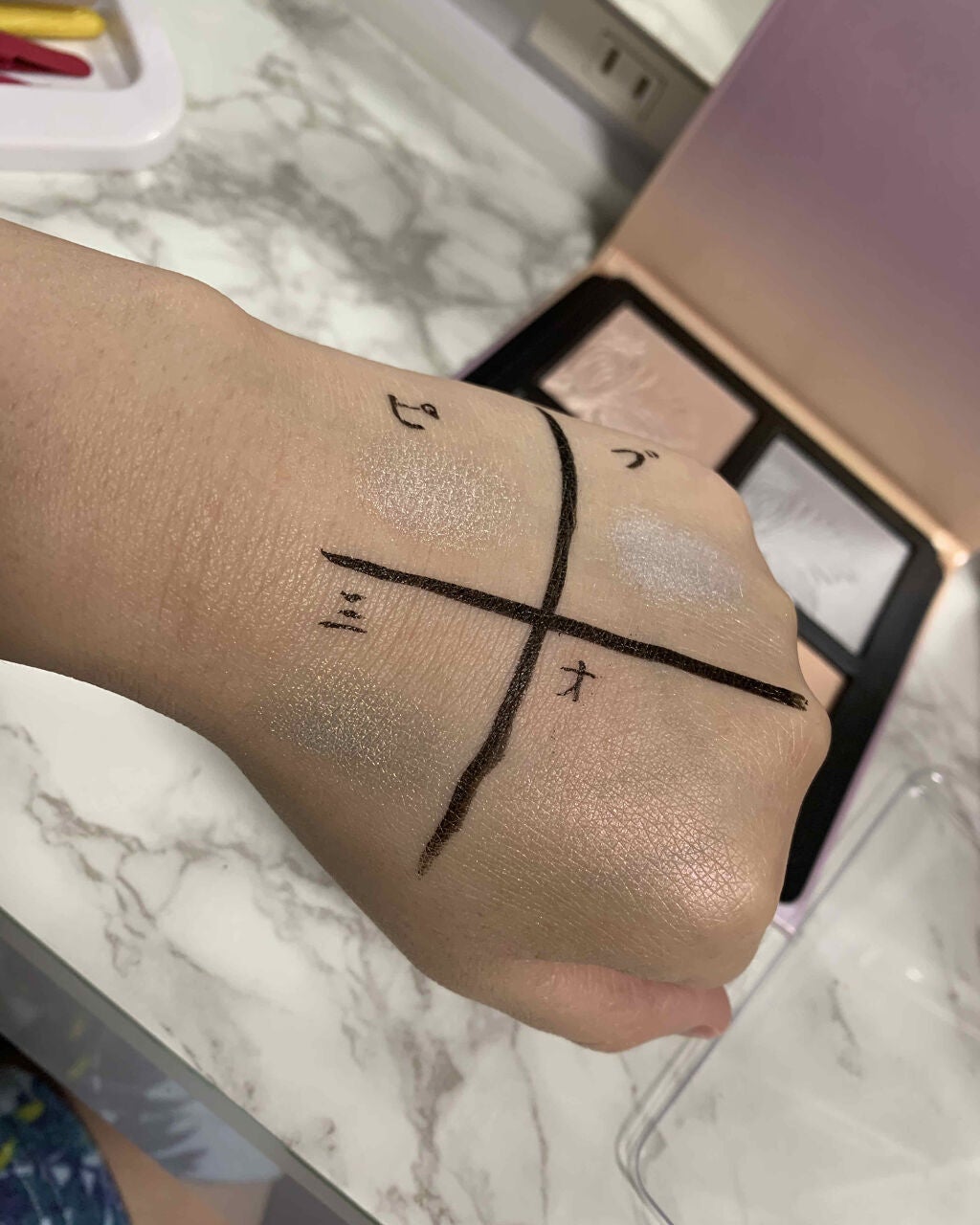 MegaGlo Highlighting Palette/wet 'n' wild/プレストパウダーを使ったクチコミ(3枚目)