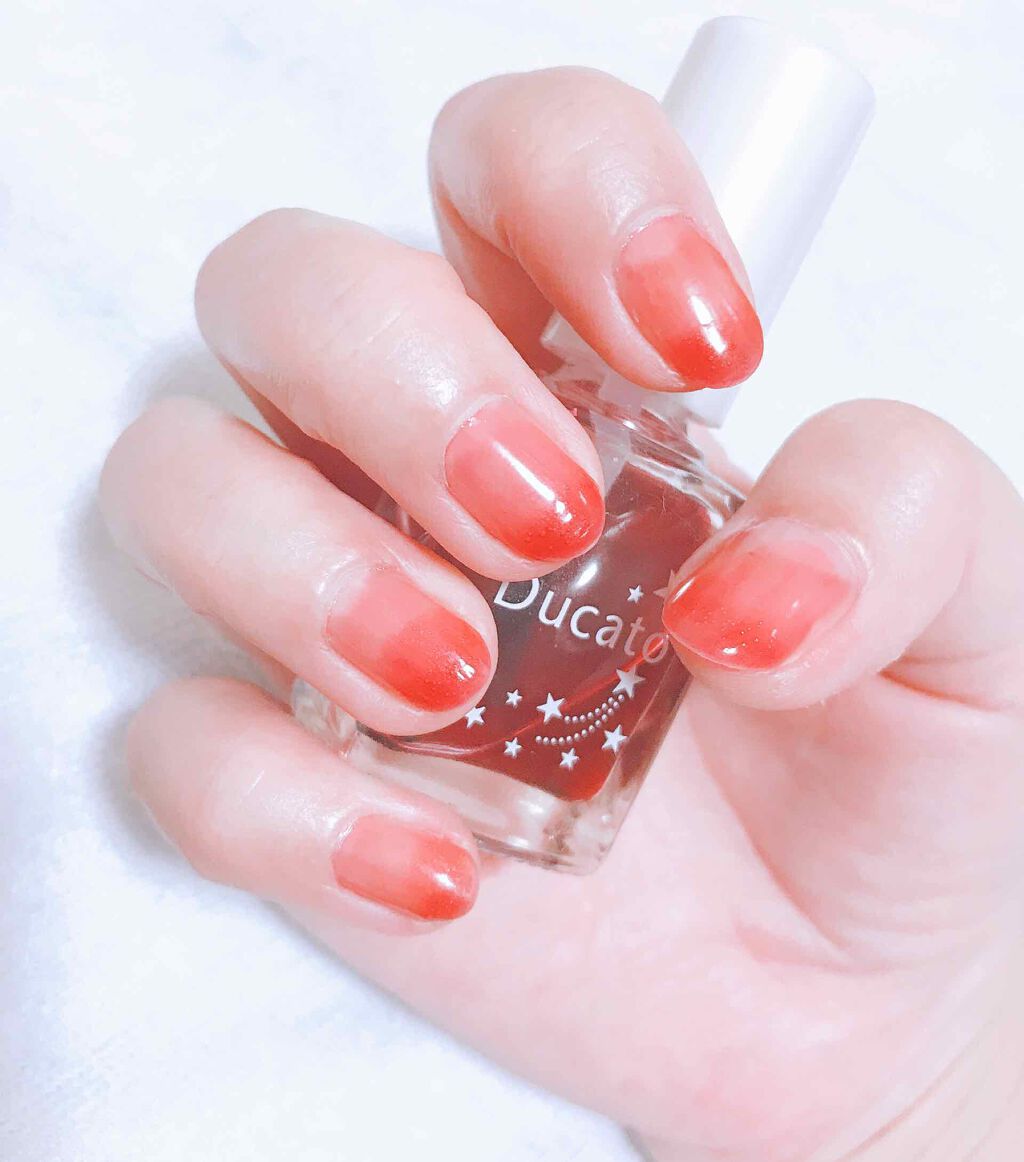 グロッシーネイルカラーN/デュカート/マニキュアを使ったクチコミ（1枚目）