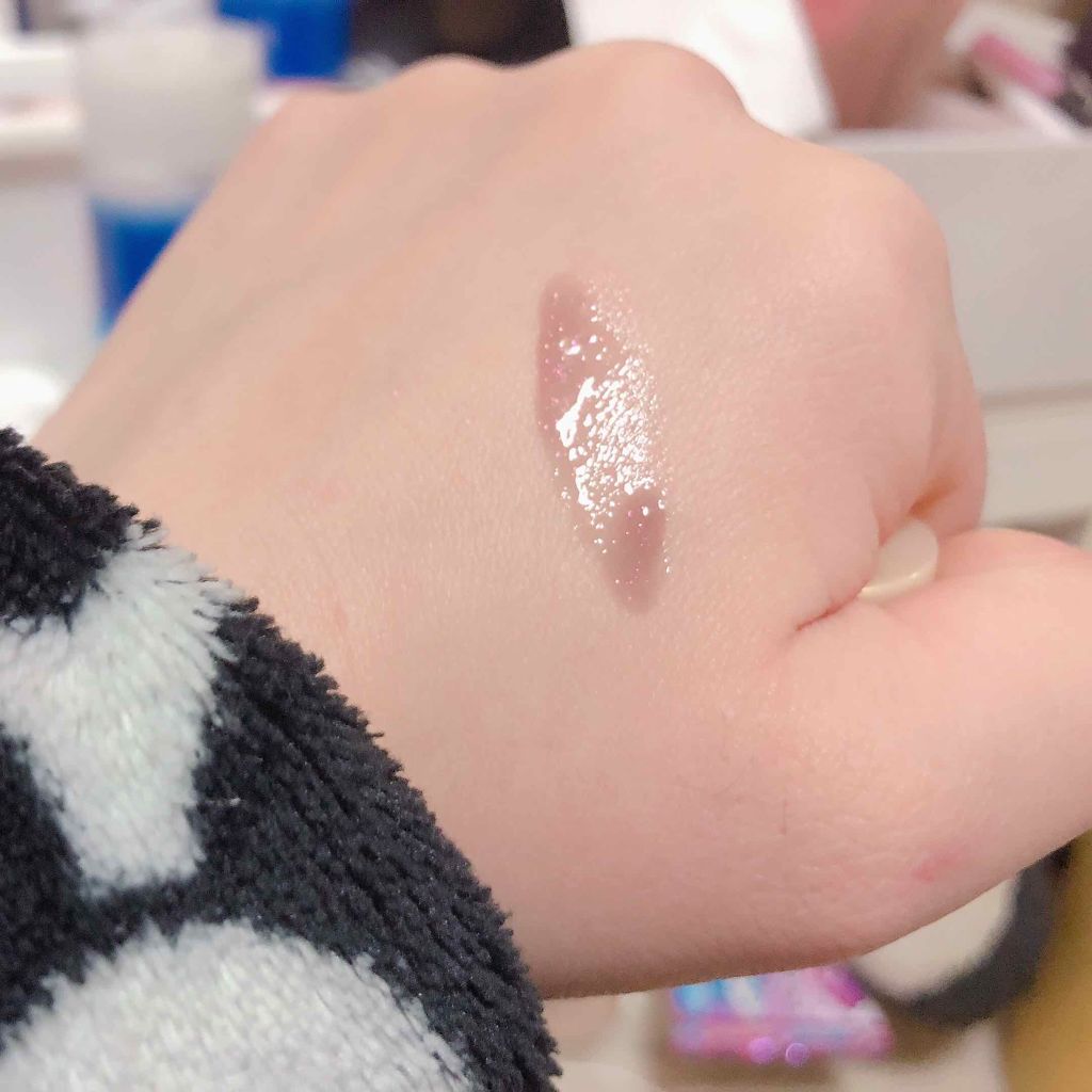 スパークリングツイストルージュ/MAJOLICA MAJORCA/リップグロスを使ったクチコミ(2枚目)