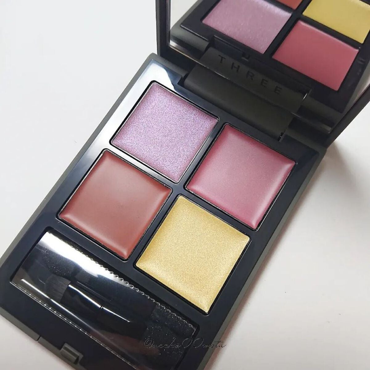 ディメンショナルビジョンアイパレットアリー/THREE/ジェル・クリームアイシャドウを使ったクチコミ(1枚目)
