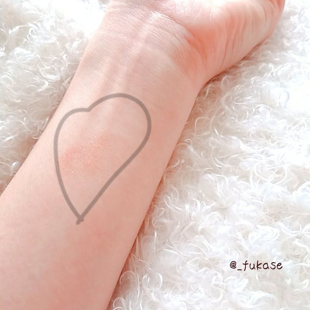 JILL STUART アイコニックルック アイシャドウのクチコミ「❀繊細なラメの輝きを瞼に❀


︎︎☁︎︎JILLSTUART  アイコニックルックアイシャド.....」（3枚目）