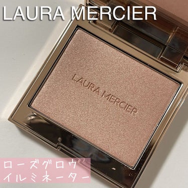 ⭐️LAURA MERCIER
　ローズグロウ イルミネーター

初めてのローラメルシェハイライト！
粉質の軽さ＆しっとり感と輝きの綺麗さに
すっかりファンになってしまいました。

普段明るい色のハイラ