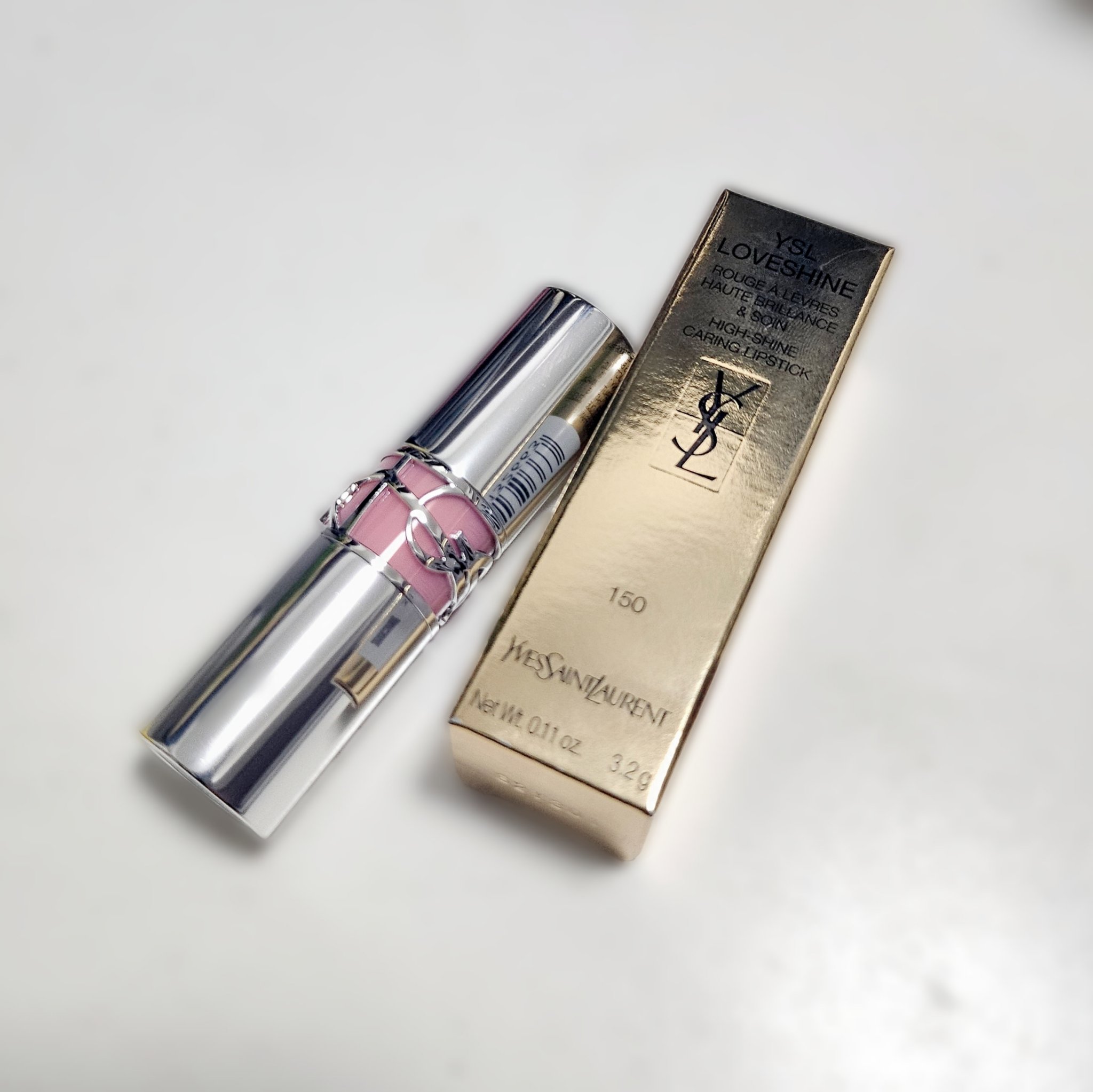 ◎イヴサンローラン - ラブシャインリップスティック
　150 ヌードランジエリー (¥5,940)


イヴサンローランの今年発売されたまだ新しいリップです💄
とっても滑らかな塗り心地で、とろけるようなテクスチャ✨
お気に入りのリップの