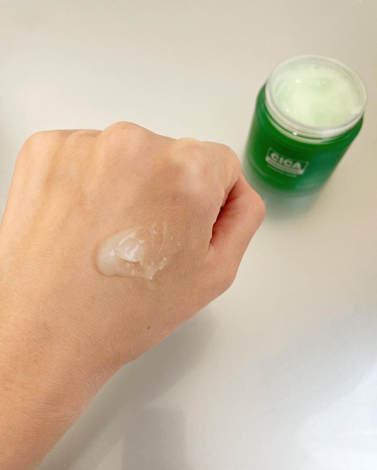 シカパンテノールスリーピングマスク/SNP/フェイスクリームを使ったクチコミ(4枚目)