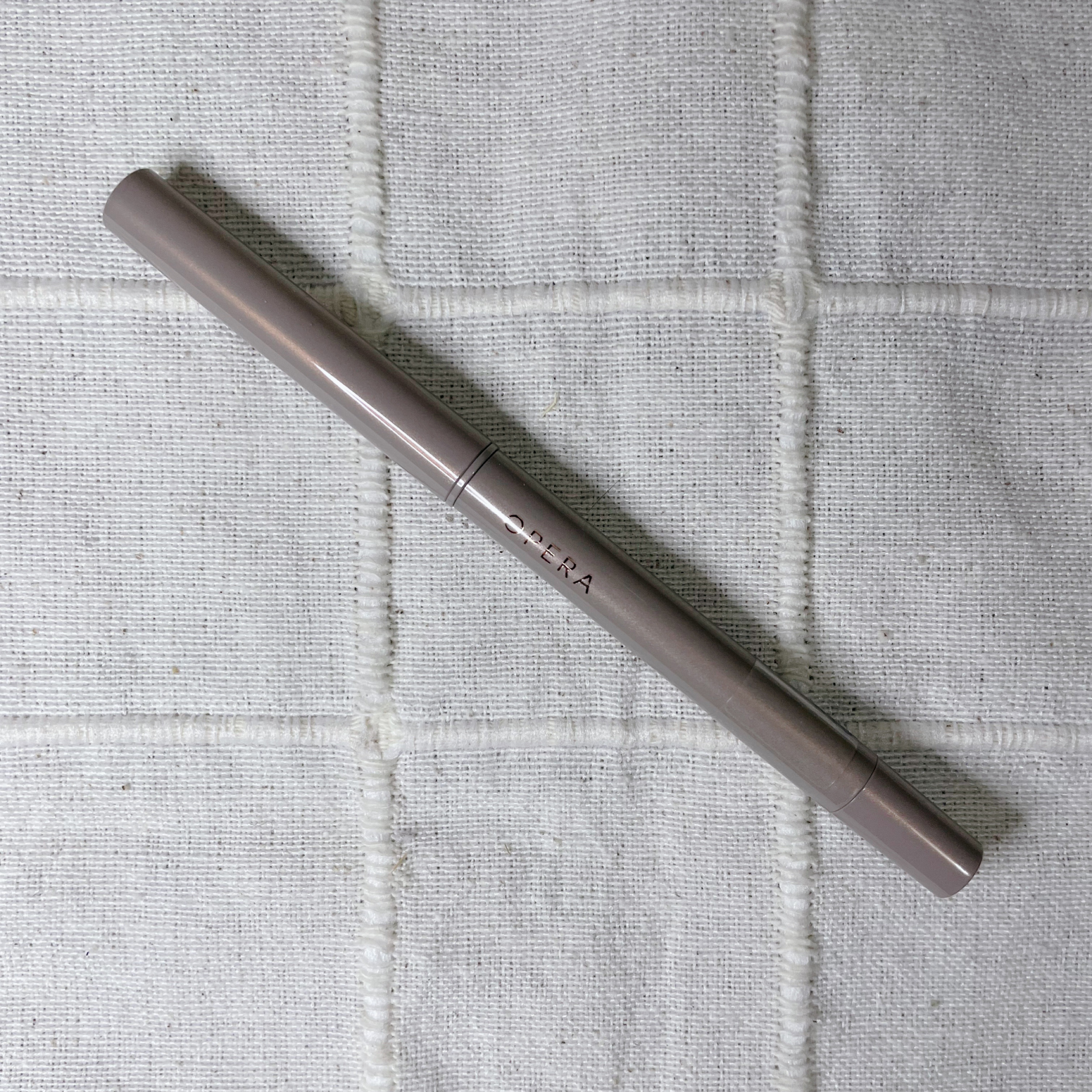 オペラ アイカラーペンシル 05 イノセントゴールド（限定色）/OPERA/ペンシルアイライナーを使ったクチコミ（3枚目）