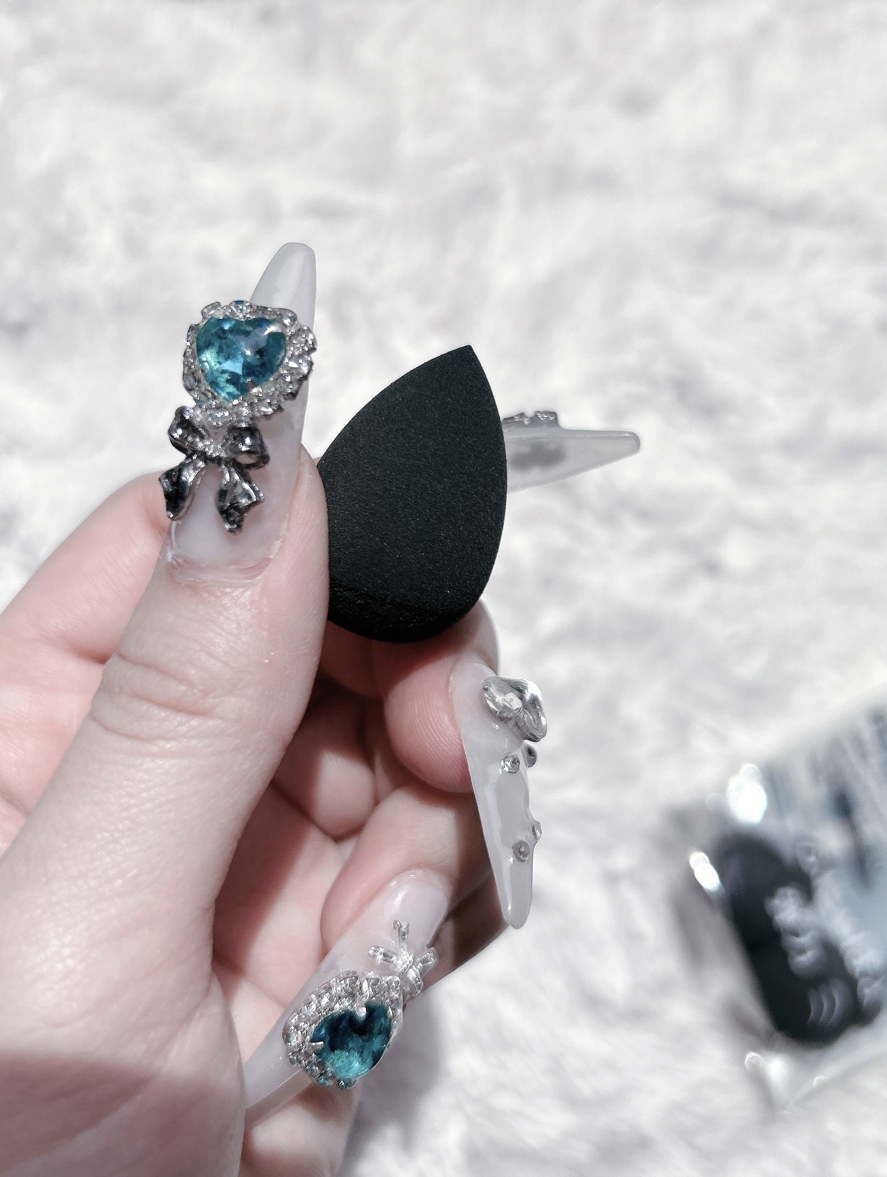 3D メイクアップスポンジ ミニサイズ 3P入り(しずく)/DAISO/その他を使ったクチコミ（3枚目）