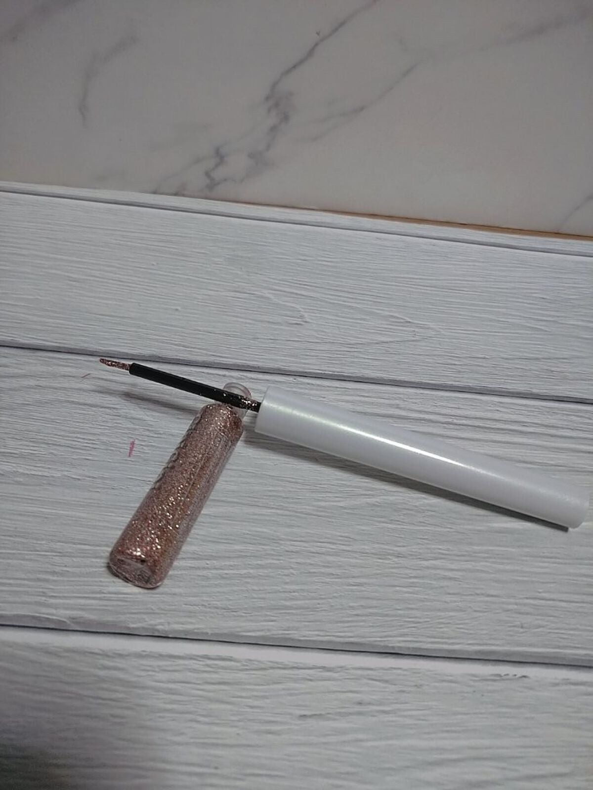 グリッター イルミネーションライナー R/CipiCipi/リキッドアイライナーを使ったクチコミ(1枚目)