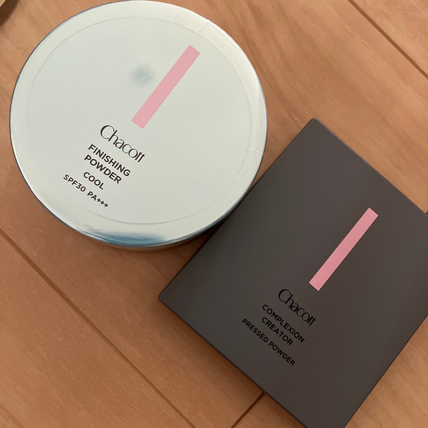 フィニッシングパウダー マット/チャコット・コスメティクス/ルースパウダーを使ったクチコミ(2枚目)