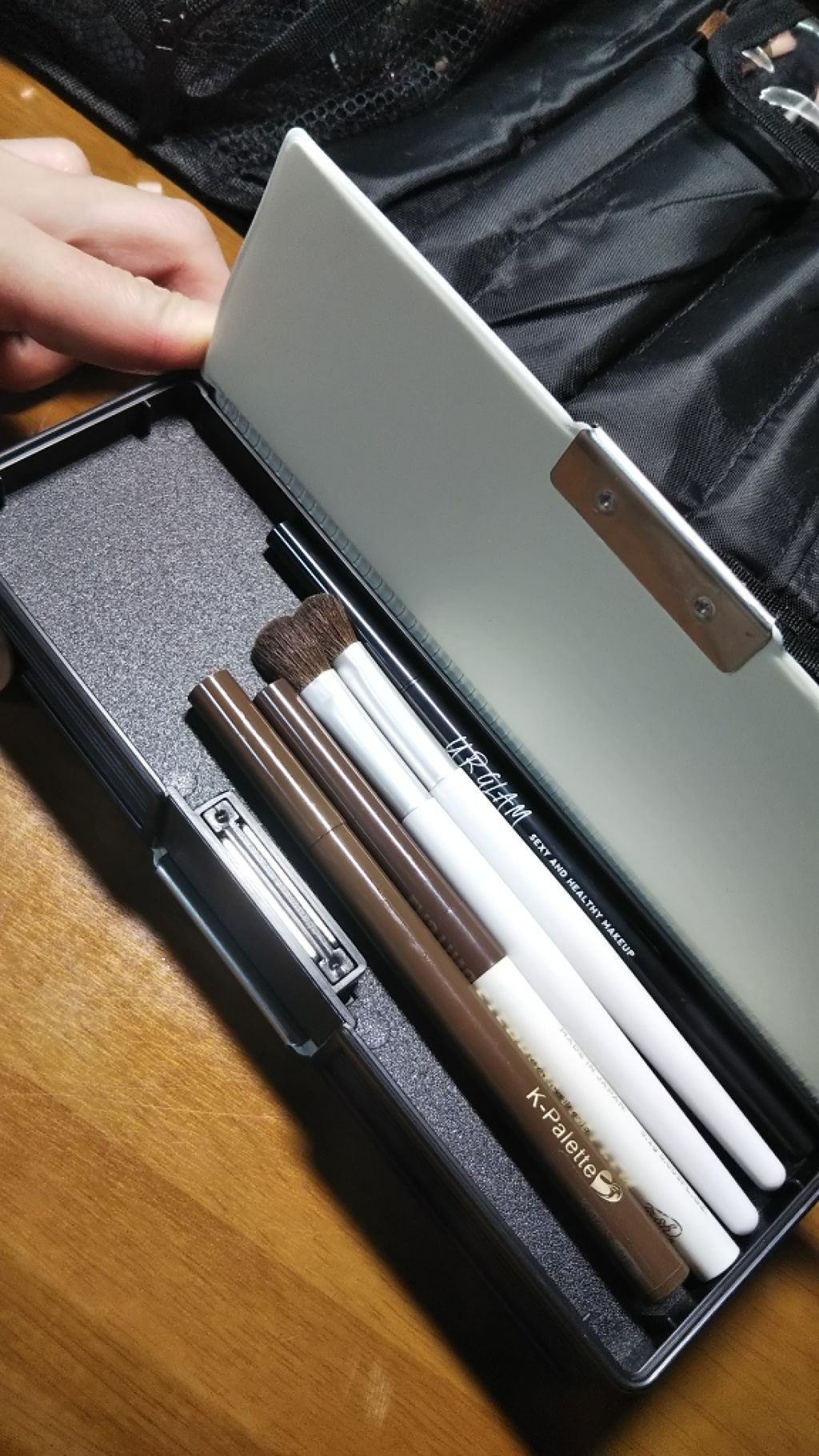 アディクション ザ アイシャドウ/ADDICTION/単色アイシャドウを使ったクチコミ（2枚目）