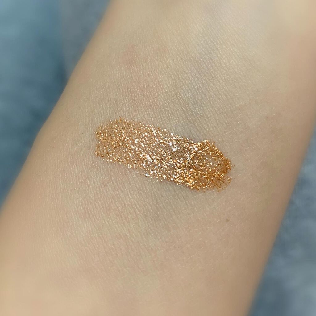 ダズルシャドウ リキッド/M・A・C/リキッドアイシャドウを使ったクチコミ（2枚目）