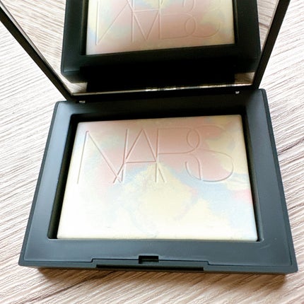 ライトリフレクティング プリズマティックパウダー/NARS/プレストパウダーを使ったクチコミ(1枚目)