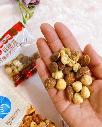 memeフォロバ100 on LIPS 「ラカント低糖質3種のスイートナッツを食べてみました✨...アー..」(4枚目)