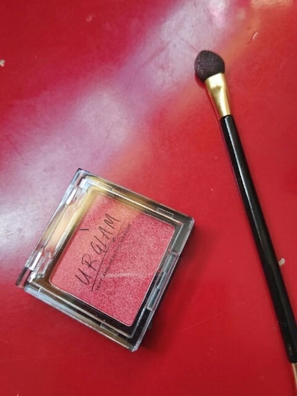 UR GLAM SELECT EYES/U R GLAM/単色アイシャドウを使ったクチコミ(1枚目)