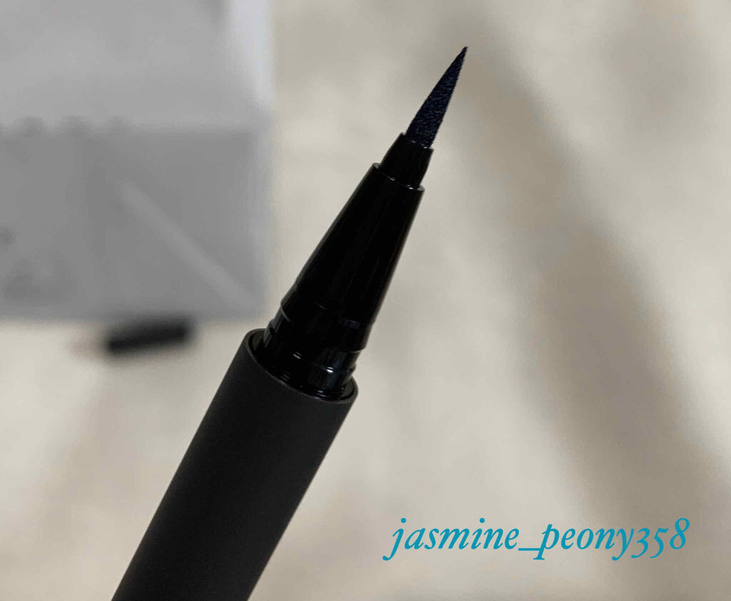インディストラクティブルアイライナー 04 ANDVARI/THREE/リキッドアイライナーを使ったクチコミ（3枚目）