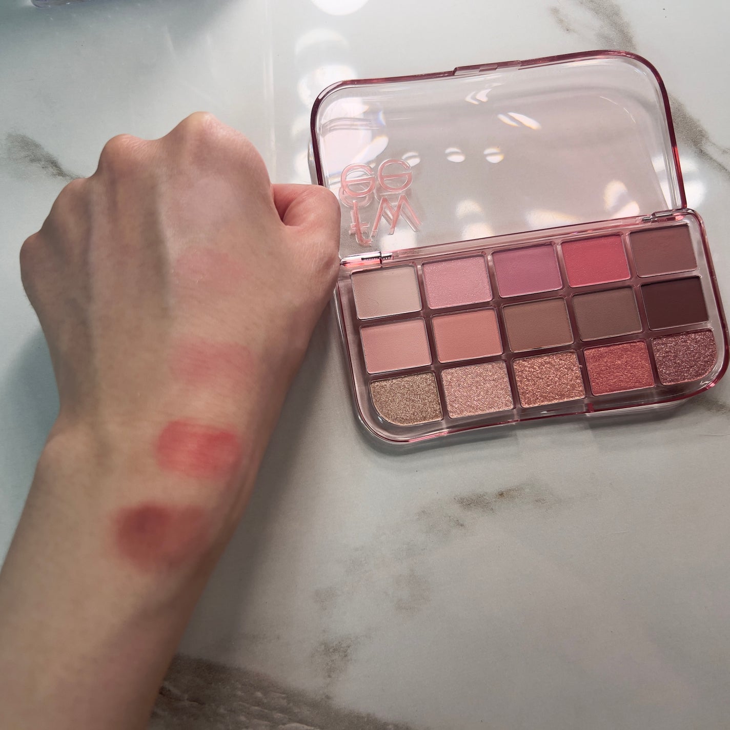 フィー モアムードアイパレット/fwee/アイシャドウパレットを使ったクチコミ(3枚目)