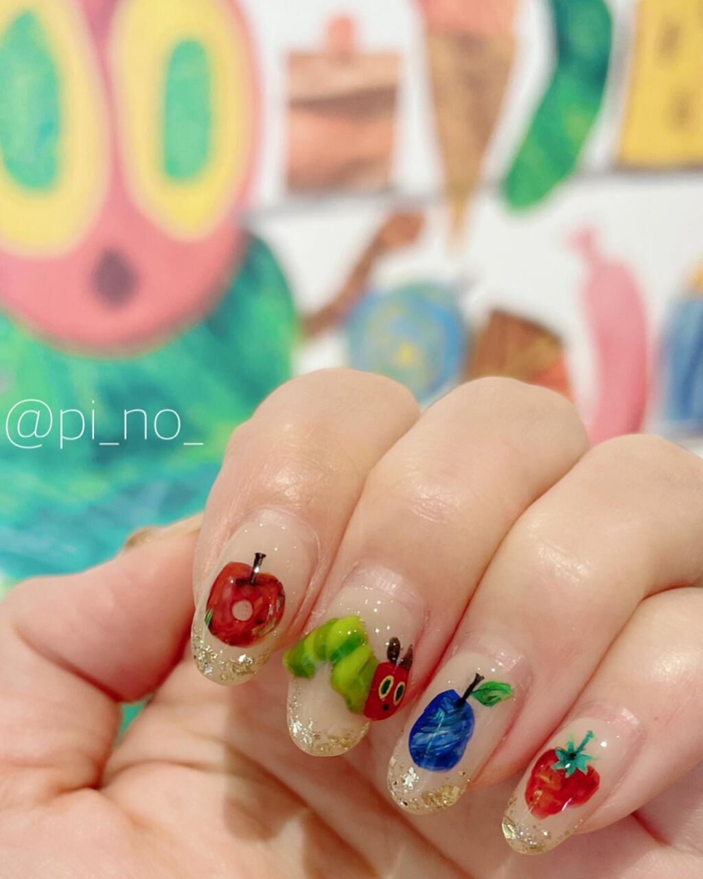 shino on LIPS 「はらぺこあおむし★!1枚目コーティング前2枚目コーティング後エ..」(2枚目)