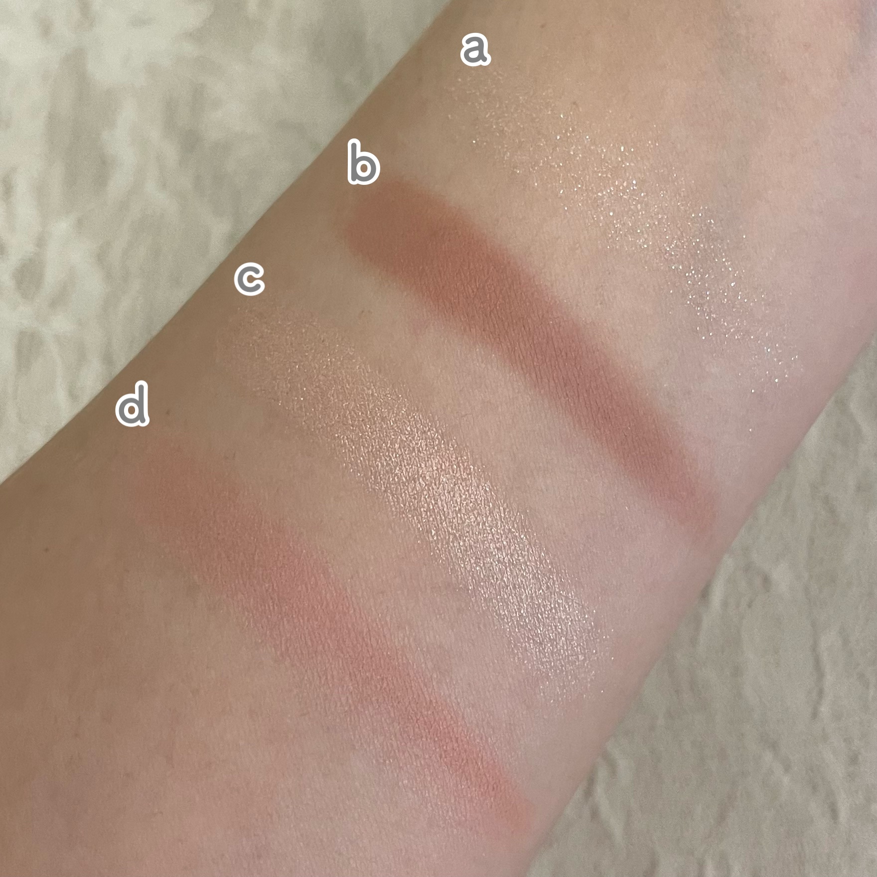 フェイス スタイリスト 04 Layered Of Romance/SNIDEL BEAUTY/アイシャドウパレットを使ったクチコミ（3枚目）