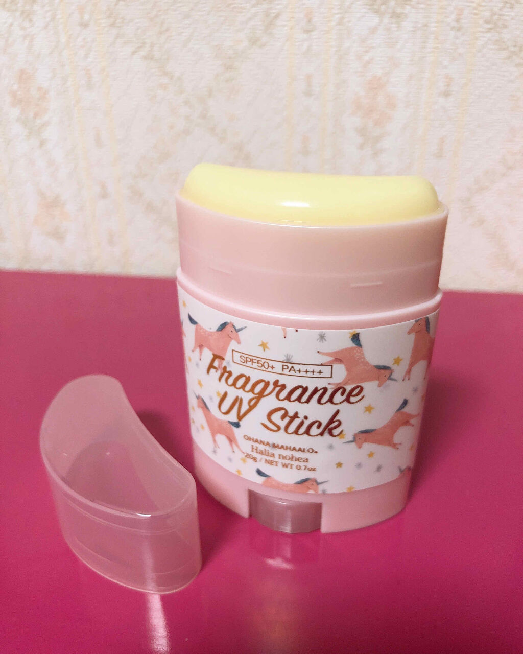 フレグランスUVスティック ハリーアノヘア〈日やけ止めスティック〉/OHANA MAHAALO/日焼け止めスティックを使ったクチコミ（2枚目）