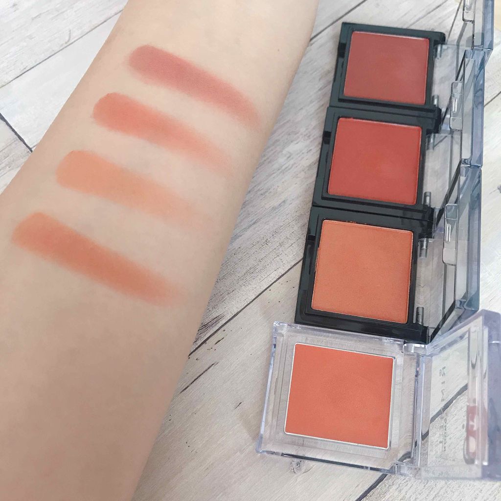 プリズム パウダーアイカラー/リンメル ロンドン/単色アイシャドウを使ったクチコミ（3枚目）