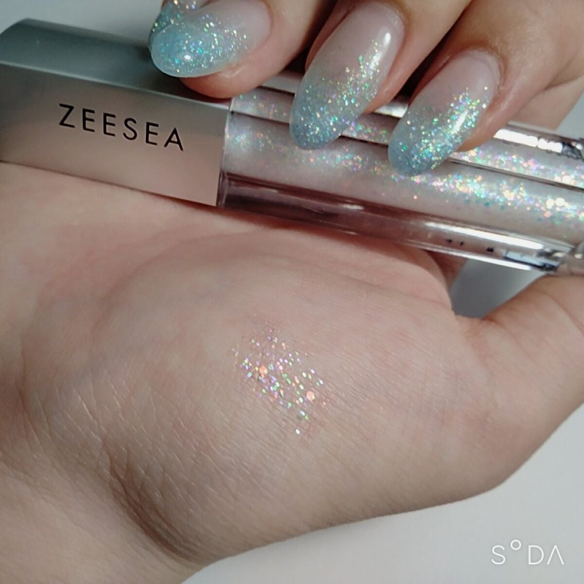 ダイヤモンドシリーズ 星空リキッドアイシャドウ/ZEESEA/リキッドアイシャドウを使ったクチコミ(3枚目)