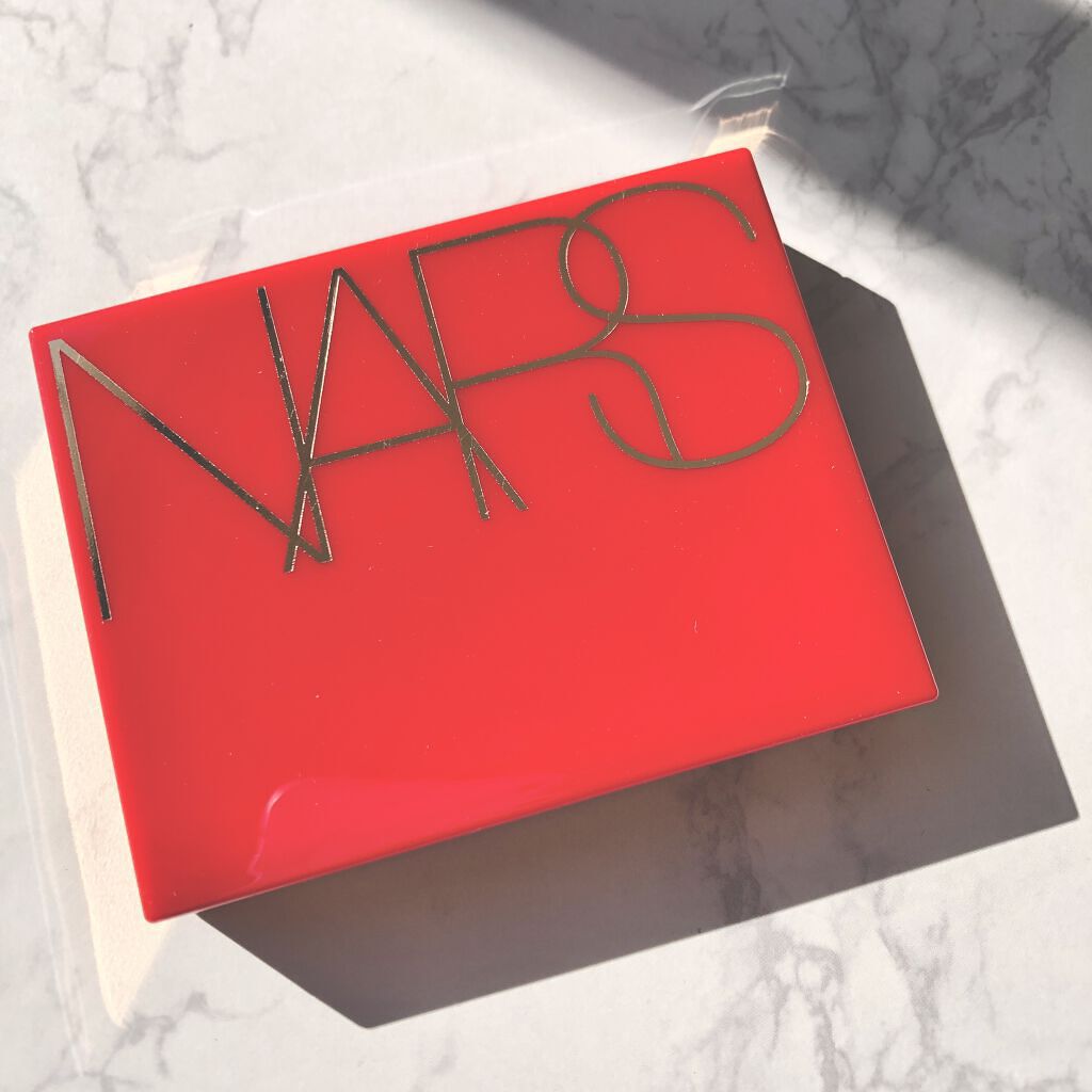 ライトリフレクティングセッティングパウダー　プレスト　N 00359(限定パッケージ)/NARS/プレストパウダーを使ったクチコミ（3枚目）