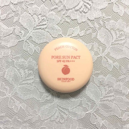 SKINFOOD ピーチコットン ポア サンパクトのクチコミ「SKINFOOD ピーチコットン ポアサンパクト
SPF42 PA+++ 01 クリア 🍑
.....」(1枚目)