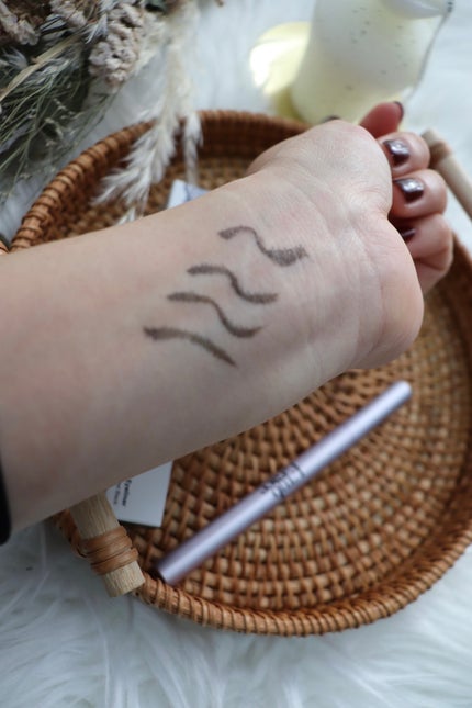 Embrace リキッドメタリックアイライナー 石鹸落ちタイプ #03 スチールブラック/Embrace/リキッドアイライナーの画像